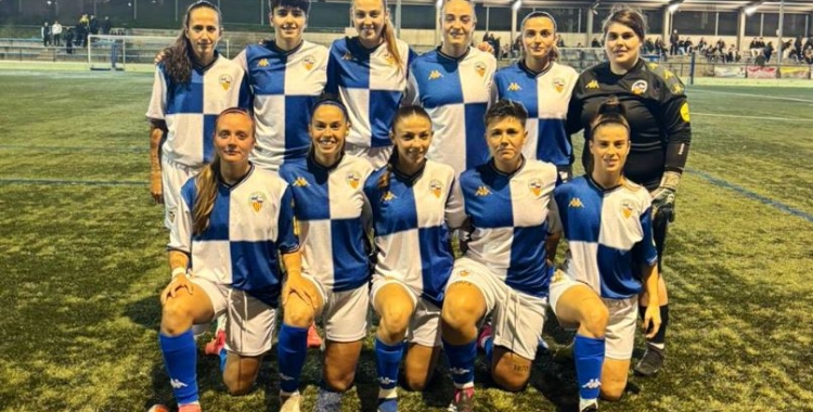 La plantilla del Centre d'Esports Sabadell femení abans del partit del cap de setmana 