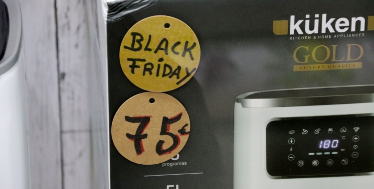 Molts comerços de la ciutat se sumen al Black Friday | ACN