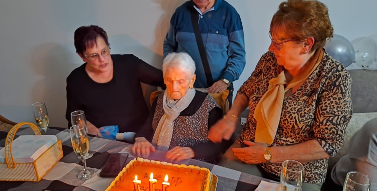 Felicitas Esteban celebrant l'aniversari | Laura Reyes