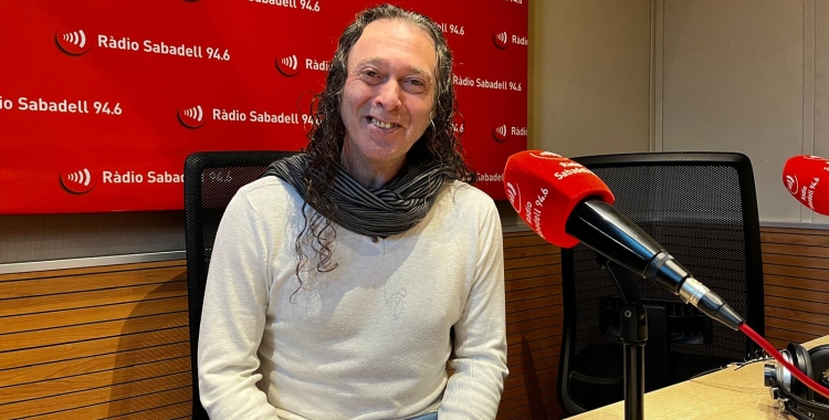 David Romera als estudis de Radio Sabadell