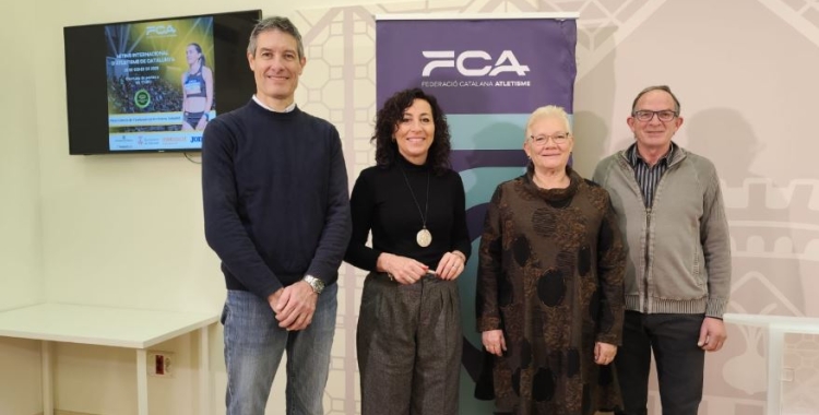 Jordi Molins (JAS i vicepresident de la Federació), Montse Gónzalez (regidora d'Esports), Mercè Rosich (presidenta FCA) i Josep Massa (director Míting)