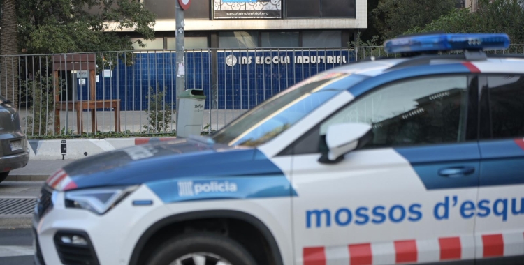 Els Mossos d'Esquadra a l'Escola Industrial | Roger Benet