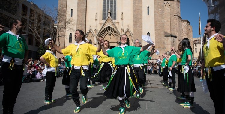 El ball de gitanes des de plaça Sant Roc | Roger Benet