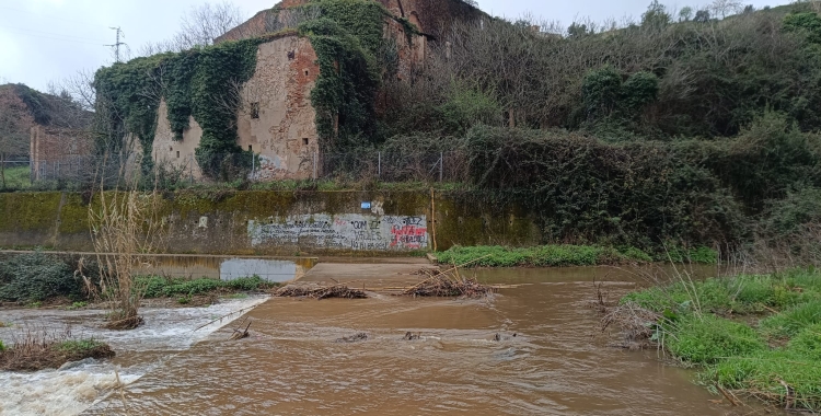 Un dels passos del riu, tallat per l'aigua | Ràdio Sabadell