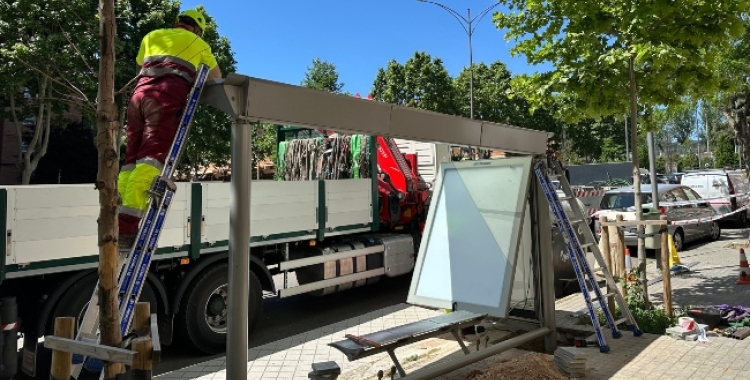 Instal·lació d'una marquesina | Ajuntament de Sabadell