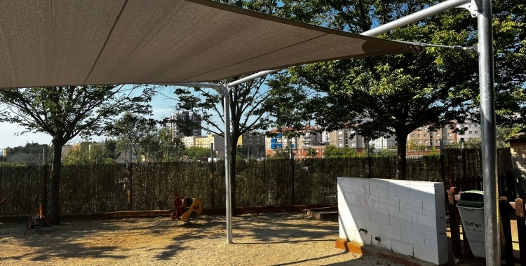 Un dels tendals de les escoles bressol | Arxiu