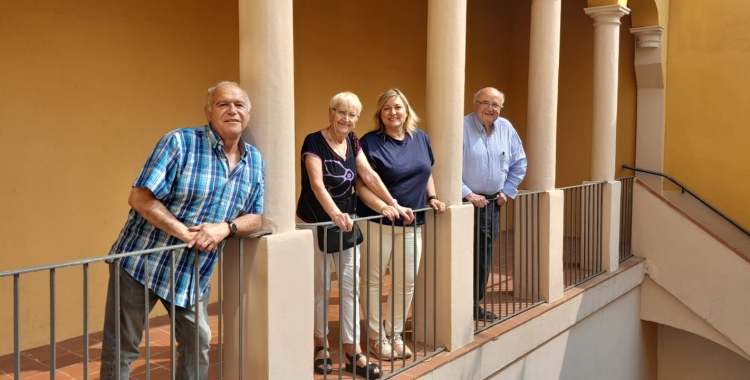 Participants en la campanya contra l'edatisme