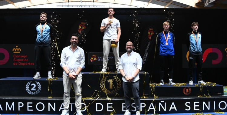 Arnau Gumà dalt del podi del Campionat d'Espanya | RFEE
