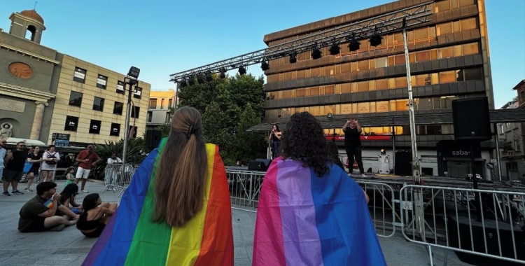 Dues activistes al final de la manifestació | Arxiu