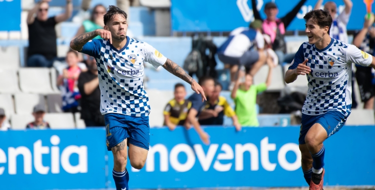 El jugador de referència de l'Obrador celebrant el seu gol contra el Teruel | Roger Benet