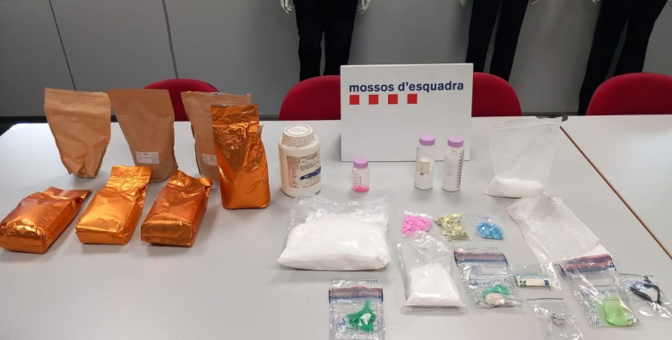 Drogues decomissades en el pis de Montcada | Mossos