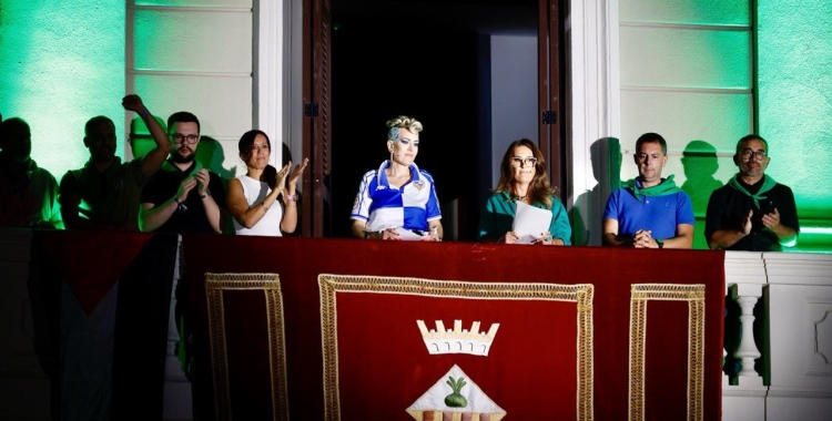 Marta Pontnou i Laura Fa durant el pregó | Juanma Peláez (Ajuntament de Sabadell)