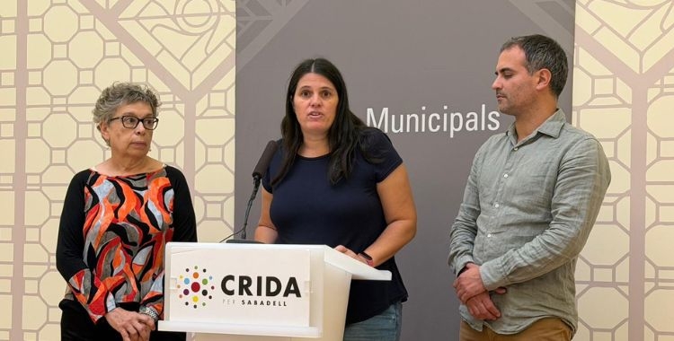 Aurora Murillo, al centre, durant la roda de premsa | Mireia Sans