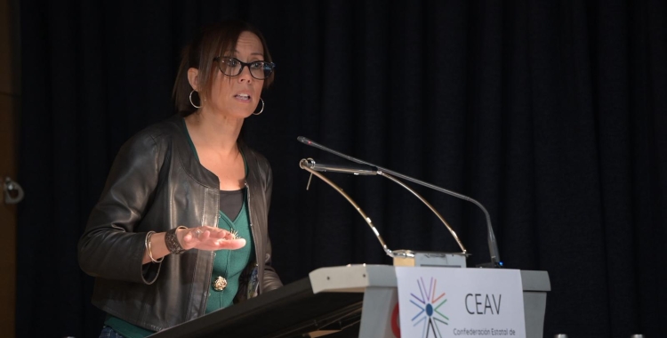 Marta Farrés durant la IV Convenció estatal sobre l'amiant | Roger Benet
