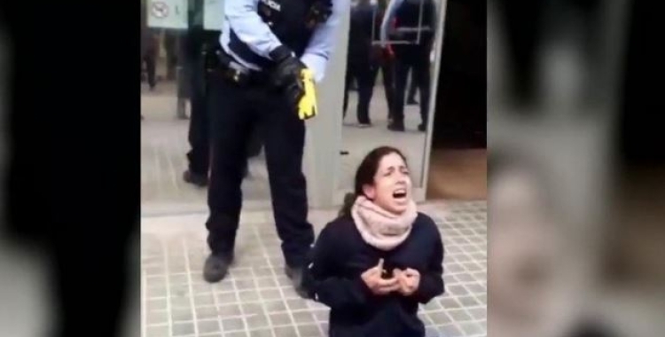 Arxivada la causa dels Mossos que van reduir una jove amb una Taser a Sabadell | cedida