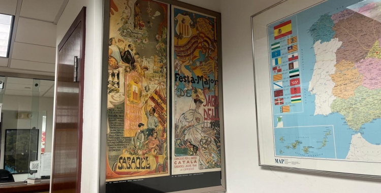 Els dos cartells de la Festa Major a l'ambaixada de Boston | Marta Sans