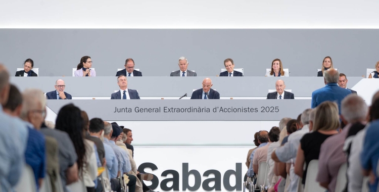 Imatge d'arxiu d'una Junta d'Accionistes celebrada a Sabadell