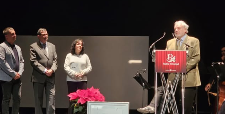 Josep Maria Serracant durant el lliurament del premi, ahir al Teatre Principal