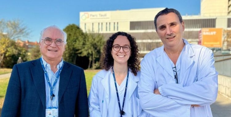 Xavier Serra-Aracil, Núria Llorach i José Hidalgo davant del Taulí | Cedida 