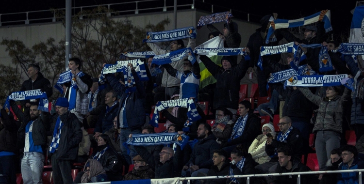 Uns 350 arlequinats van presenciar el derbi ahir a l'Olímpic | CES