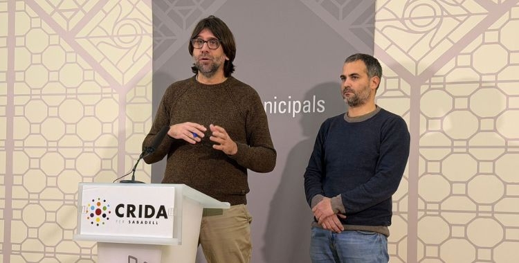 El regidor Guillem Fuster i el portaveu Oriol Rifer en roda de premsa | MS