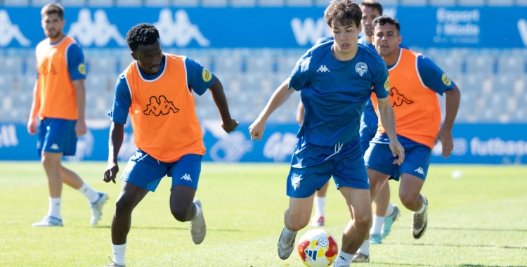 Mikel en un entrenament a la Nova Creu Alta amb Quadri | CES