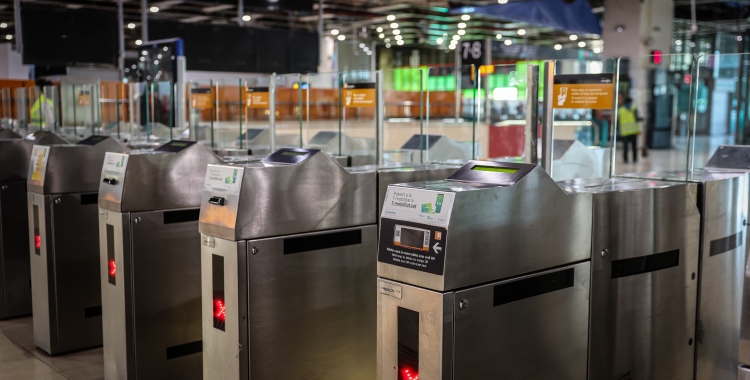 L'accés a una de les andanes de Renfe | ACN