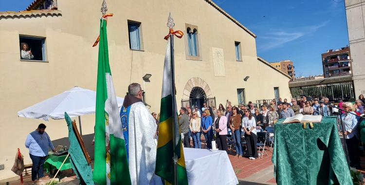 La Hermandad Virgen del Rocío celebra el Dia d'Andalusia a la Granja del Pas