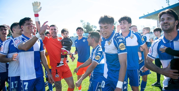 Alegria arlequinada a la Nova Creu Alta | Roger Benet