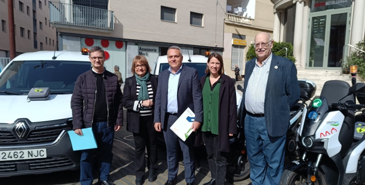 Membres del Parc taulí amb el gerent d'SMATSA, Eugenio Díaz, al centre | RàdioSabadell