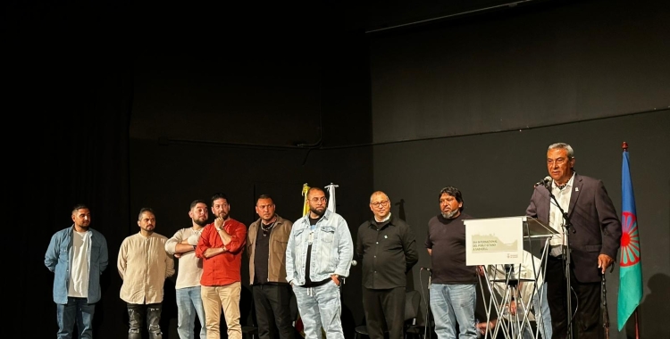 Manuel Heredia i la nova junta de l'Associació Gitana de Sabadell