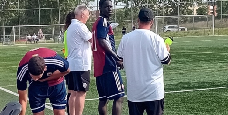 Entrada al camp de Lamine Sagna, l'autor del segon gol | Bruno Heredero