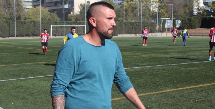 Toni Sallés dirigint un Tibidabo-Sabadell Nord el 2022 | Adrián Arroyo