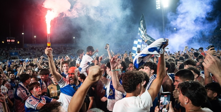 Celebració arlequinada al final del partit | Roger Benet