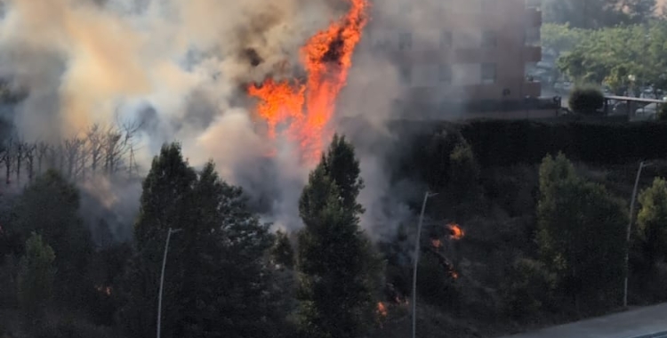 Incendi al carrer Sarajevo 
