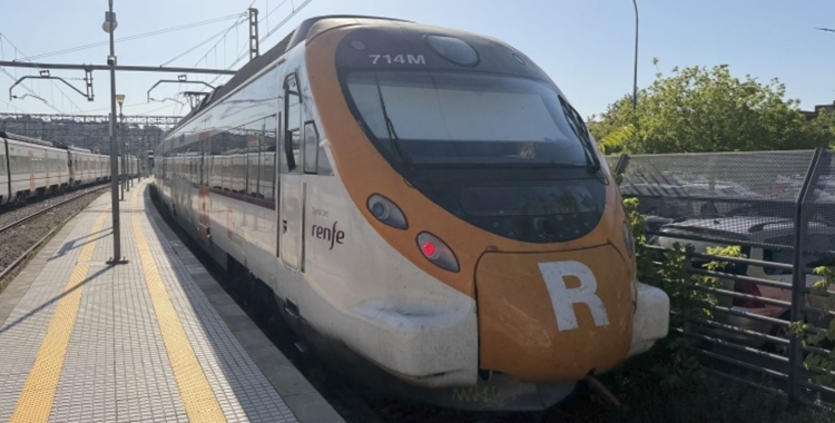 Tren de la línea R8 de Rodalies