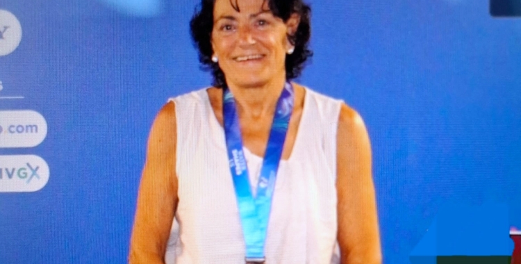 Lola Balbuena amb el bronze del Mundial de Singapur de l'any passat | Cedida
