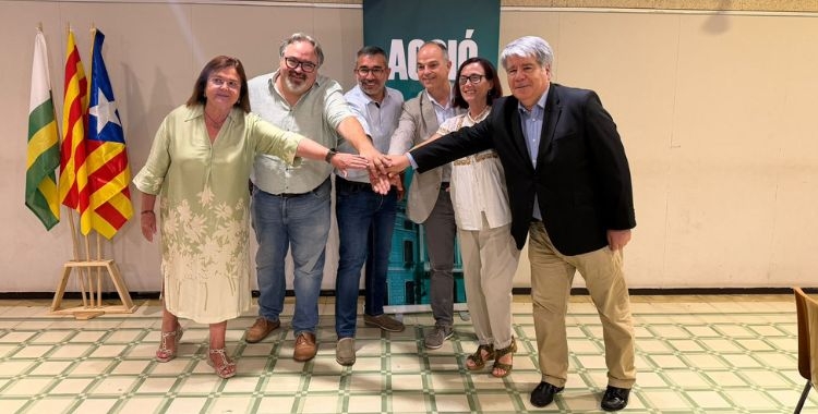 Membres de Junts per Sabadell, MESCat, Identitat Sabadellenca i Gent de Sabadell a la signatura de l'acord | Mireia Sans