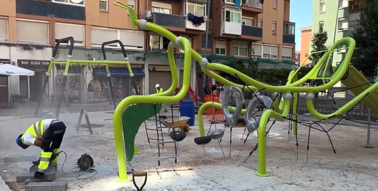Nova zona de jocs de Llívia i Montellà |Ajuntament de Sabadell