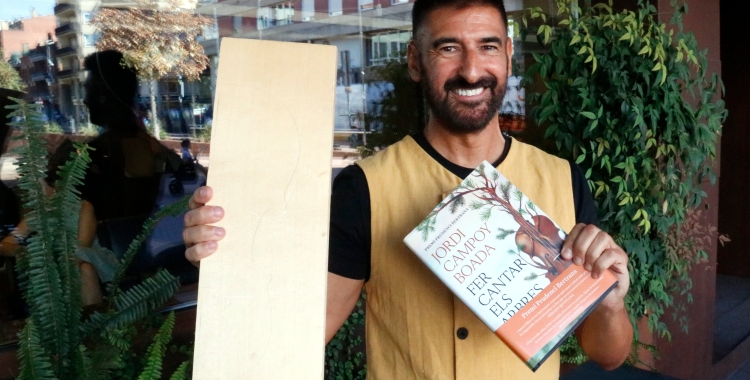 Jordi Campoy amb el premi | ACN