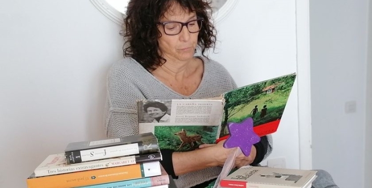 Anna Fité, entre llibres | Arxiu