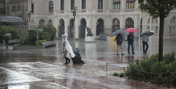 Un dia de pluja a Sabadell | Arxiu