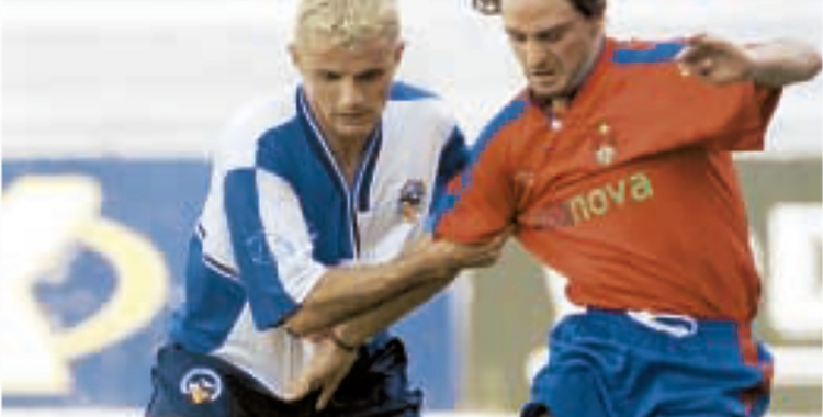 Juan Carlos Sanz, tenyit de groc com la majoria, en el primer partit de la lligueta a casa contra l'Ourense | MD