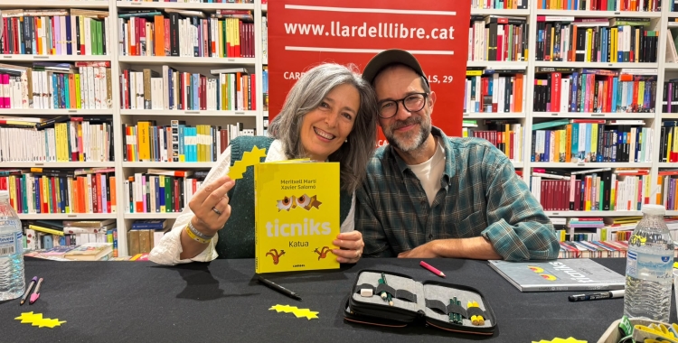 Meritxell Martí i Xavier Salomó en l'acte de signatures | Anna Clarà