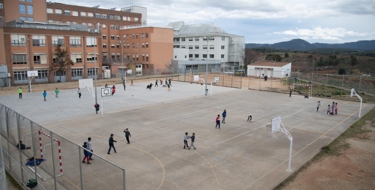 El pati de l'Escola Samuntada | Arxiu