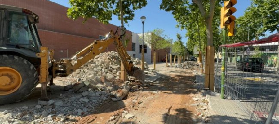 L'actuació ja està en marxa i s'ha d'acabar abans que comenci el curs escolar