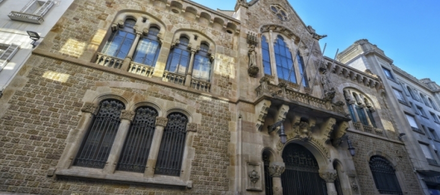 Edifici modernista de la Fundació 1859 Caixa Sabadell | Jaume Barberà