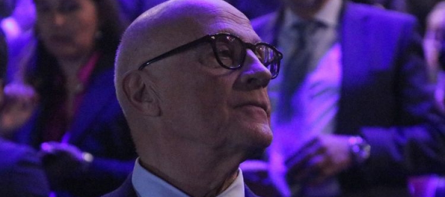 Josep Oliu durant la recollida dels guardons | ACN