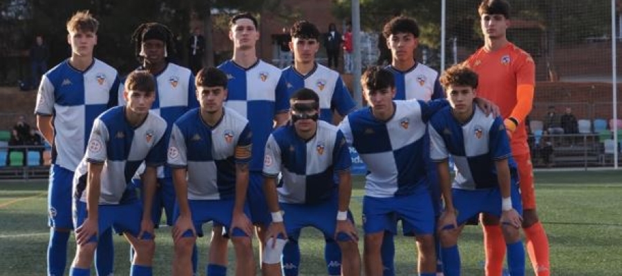 L'onze inicial del Juvenil 'A' a la jornada passada contra l'Espanyol / Futbaseces