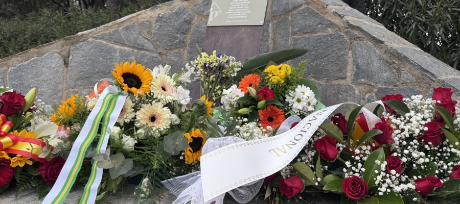 Monòlit en record a les víctimes del terrorisme a Sabadell | Ajuntament de Sabadell